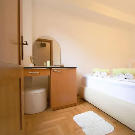 Bilice By Interhome * Шибеник